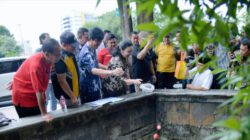 Agustina Wilujeng Coba Terapkan “Bola GPS” Pintar Guna Deteksi Sumbatan Drainase di Simpang Lima