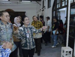 Fadli Zon dan Agustina Wilujeng Ajak Masyarakat Mengenal Sejarah Semarang dari Kartu Pos