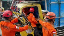 Diduga Sopir Mengantuk Sebuah Truk Mengalami Kecelakaan di Jalur Pantura Semarang-Kendal, Satu Orang Meninggal Dunia