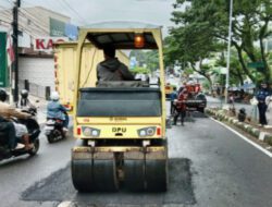 Pemkot Semarang Tambal Jalan Berlubang di Ruas-Ruas Jalan Ibu Kota Jawa Tengah