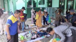 Ramadan Penuh Kepedulian, Bazar Baju Bekas Ibu Profesional Semarang Ludes Diborong Warga