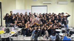 Mahasiswa Ilmu Komunikasi USM Gelar Edukasi Public Speaking untuk Pelajar Semarang