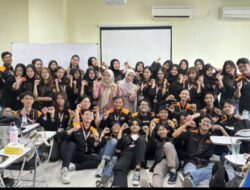 Mahasiswa Ilmu Komunikasi USM Gelar Edukasi Public Speaking untuk Pelajar Semarang