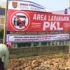 Tak Berizin dan Dikeluhkan Warga, PKL serta Parkir Liar di Jalan Madukoro Dibongkar