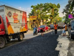 Respons Keluhan Warga, Wali Kota Semarang Pastikan Perbaikan Jalan Kalipancur Terus Dilakukan