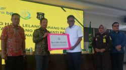 Pulihkan Kerugian Negara, Kejari Kota Semarang Serahkan Rp4,98 Miliar Hasil Lelang Barang Rampasan