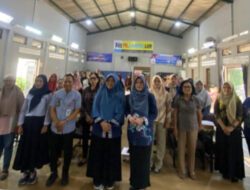Perkuat Peran Orang Tua di Era Digital, Tim PkM USM Beri Psikoedukasi kepada Ibu-Ibu PKK