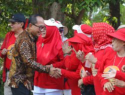 Iswar Aminuddin Ajak Lansia Tetap Aktif, Sehat dan Produktif Sambut HUT ke-81 RI