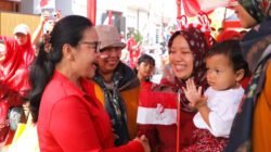 Dari Bernyanyi hingga Bahas Banjir, Agustina Wilujeng Sambangi Warga di Tiga Wilayah Semarang