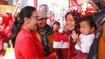 Dari Bernyanyi hingga Bahas Banjir, Agustina Wilujeng Sambangi Warga di Tiga Wilayah Semarang